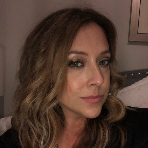 Meet your Posher, Vanessa - Picture 1 of 1